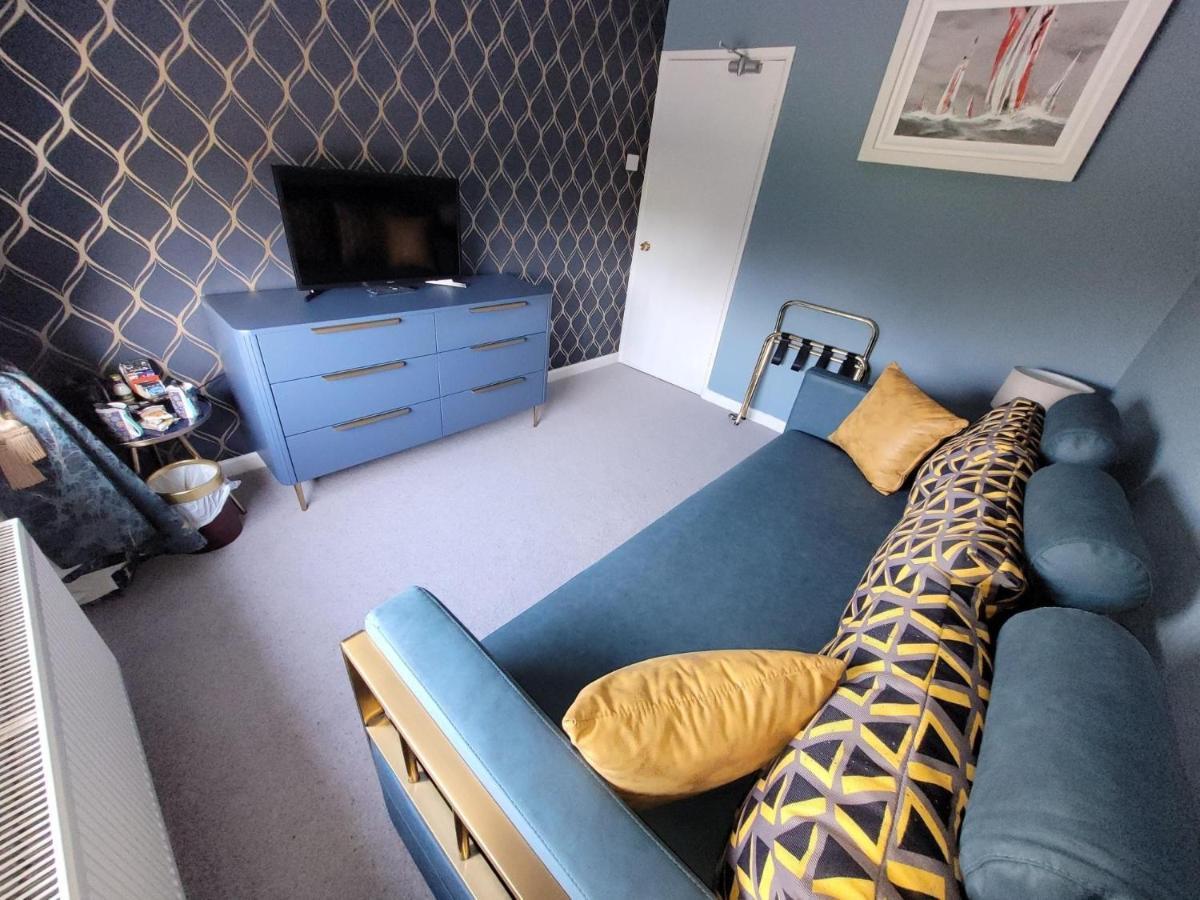 The Station Guest House Galmpton Bagian luar foto