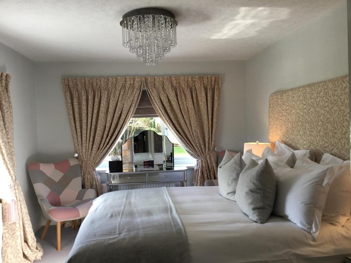The Station Guest House Galmpton Bagian luar foto