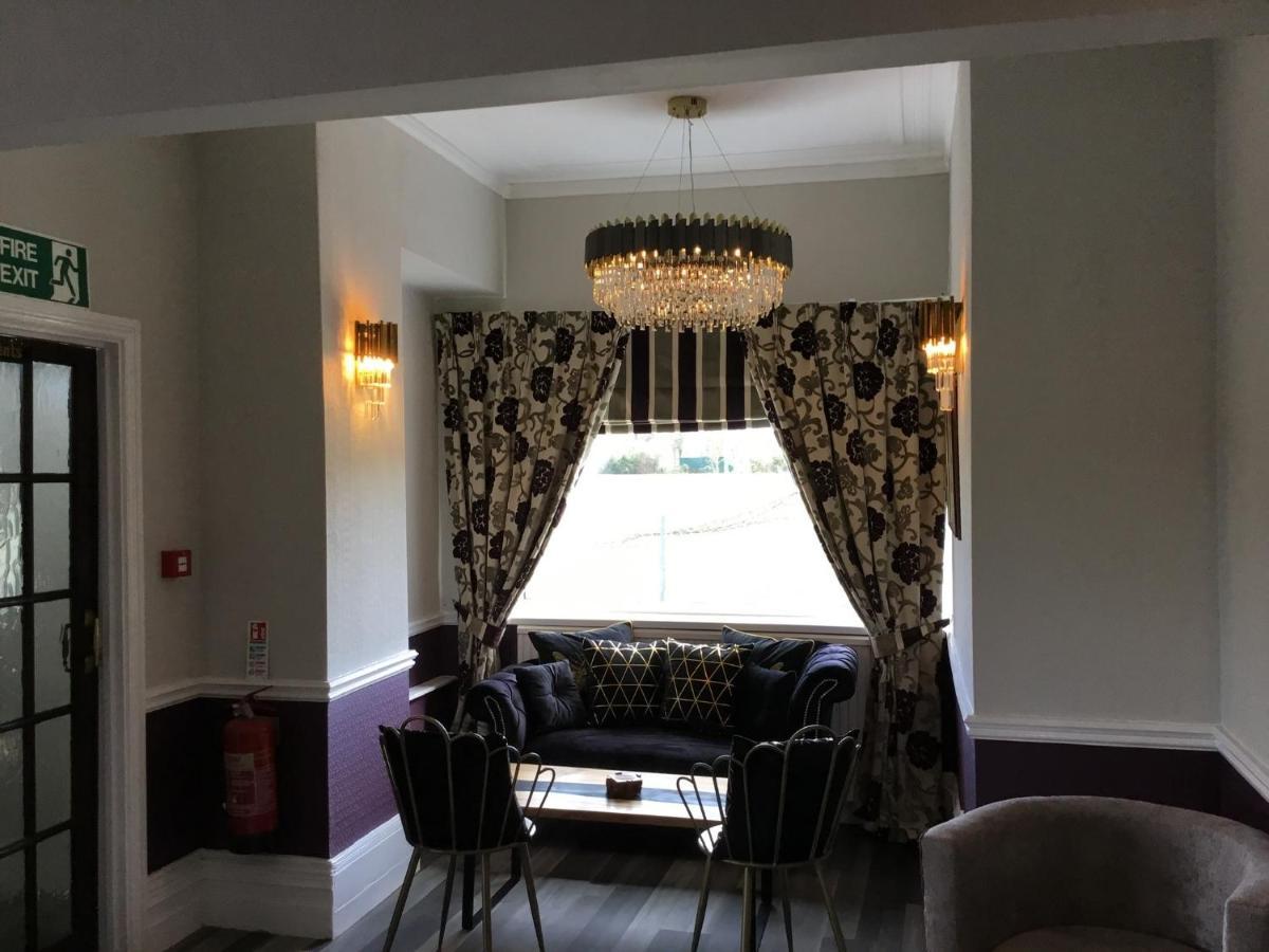 The Station Guest House Galmpton Bagian luar foto