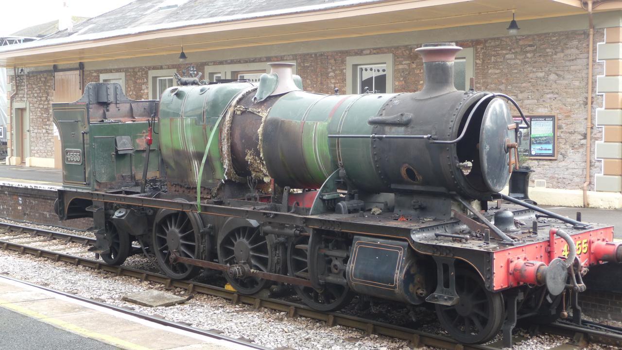 The Station Guest House Galmpton Bagian luar foto